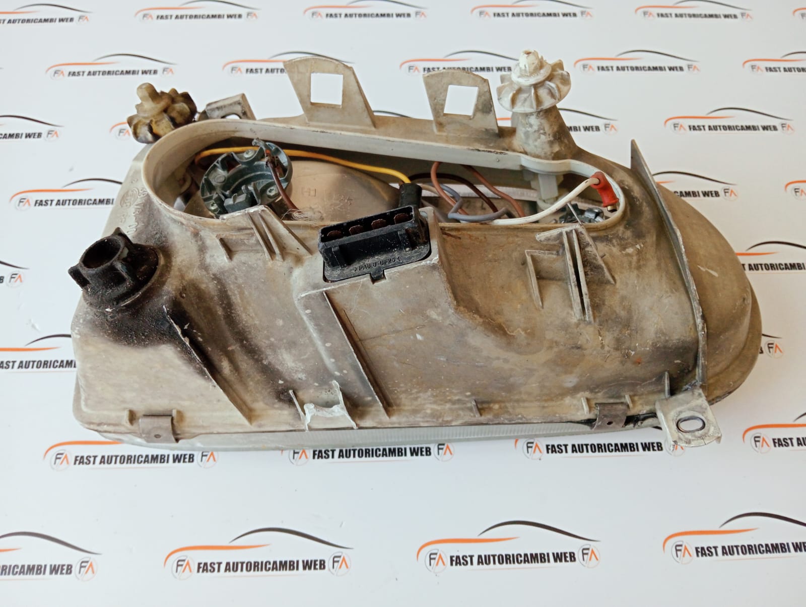 Fanale anteriore sinistro Volkswagen Golf 3°serie 139173-00L 7 WhatsApp Image 2025-08-26 at 17.12.57