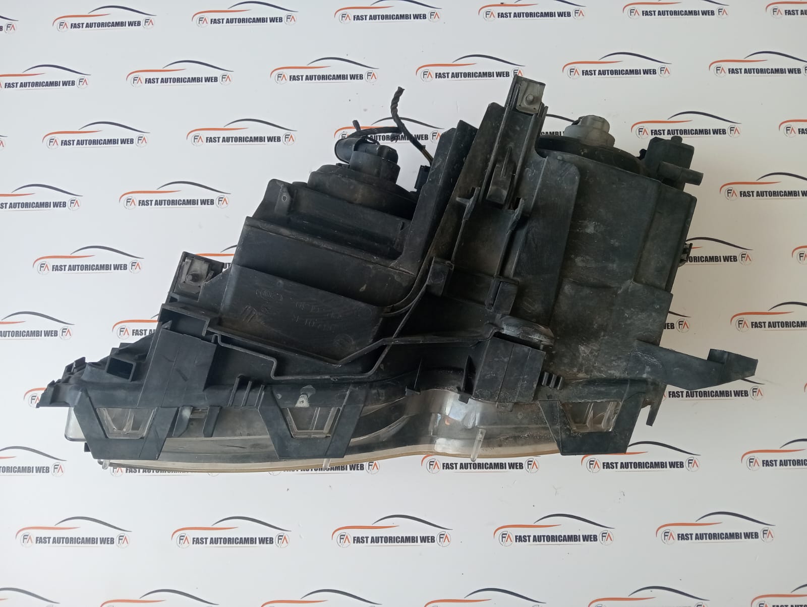 Fanale anteriore destro BMW Serie 3 E46 583.01.000.01 5 WhatsApp Image 2025-08-27 at 15.32.48 (1)