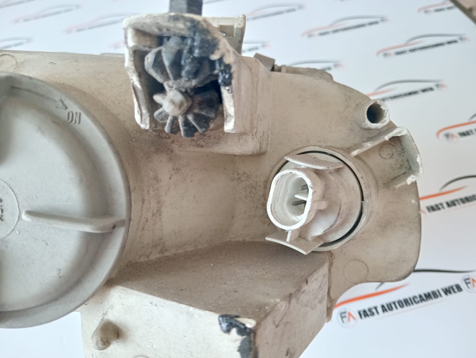 Fanale anteriore destro Lancia K 36660-748 4 WhatsApp Image 2025-08-29 at 16.17.55