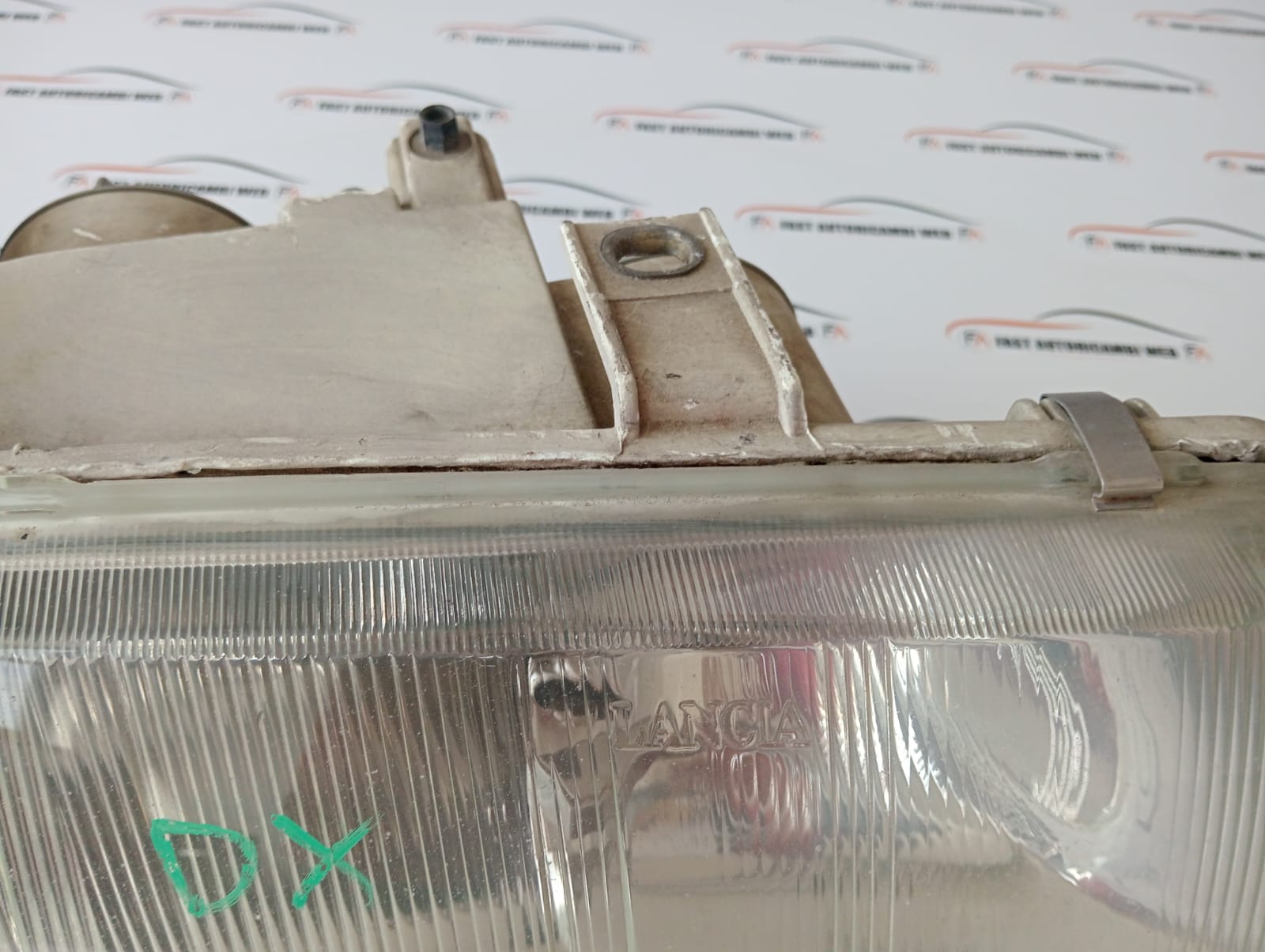 Fanale anteriore destro Lancia K 36660-748 3 WhatsApp Image 2025-08-29 at 16.17.57 (1)