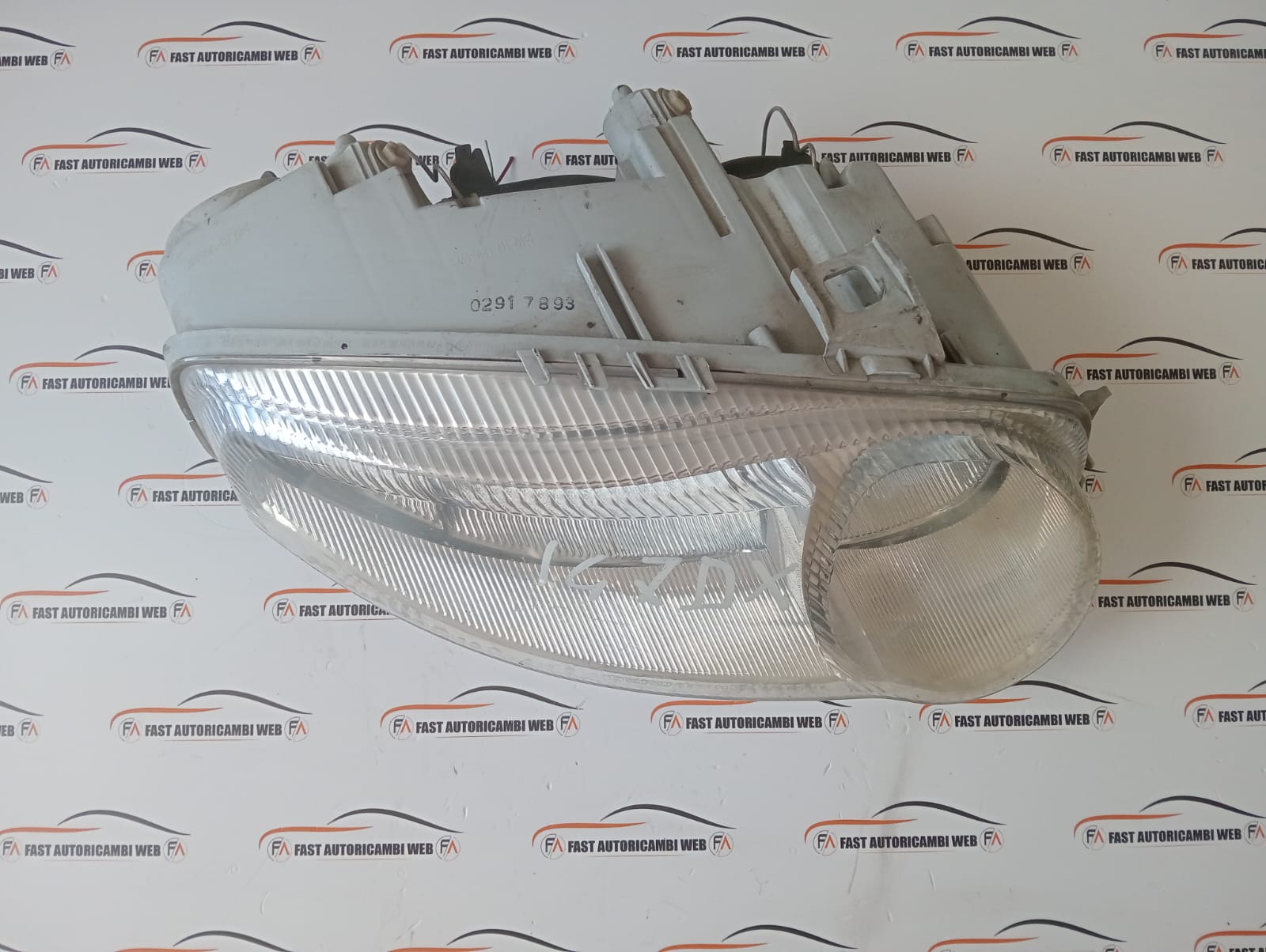 Fanale anteriore destro Alfa Romeo 147 2 WhatsApp Image 2025-08-31 at 14.59.46 (1)