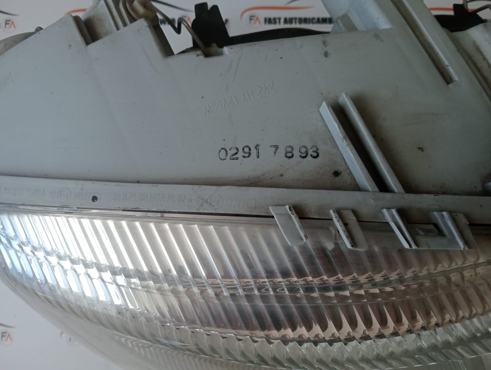 Fanale anteriore destro Alfa Romeo 147 5 WhatsApp Image 2025-08-31 at 14.59.46