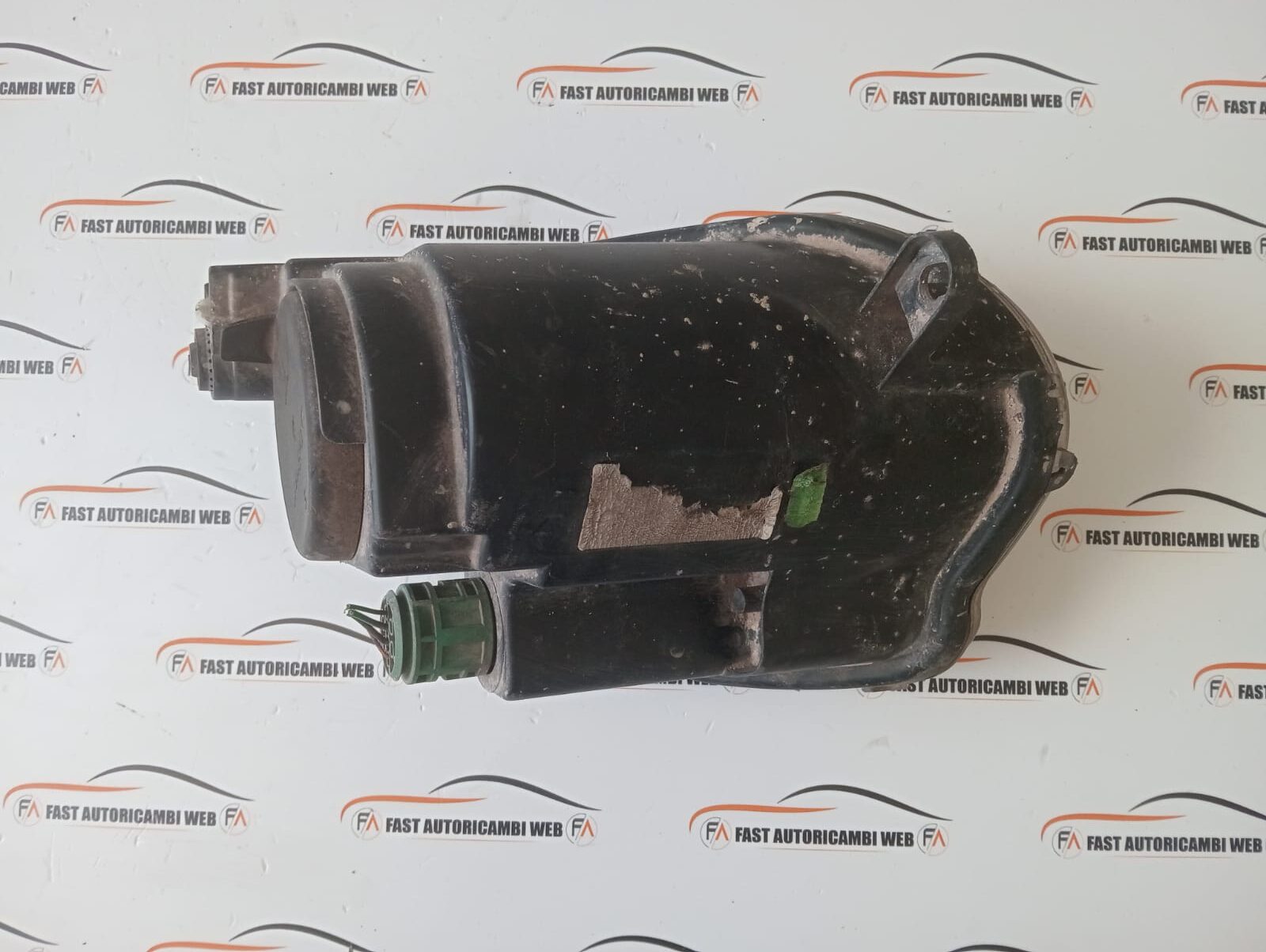 Fendinebbia anteriore sinistro Fiat 500 45530711 3 WhatsApp Image 2025-08-31 at 15.14.04 (1)