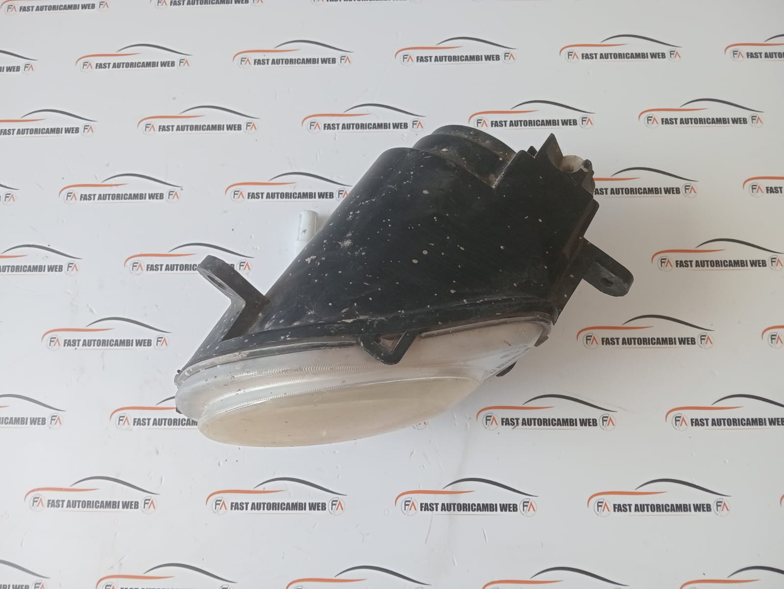 Fendinebbia anteriore sinistro Fiat 500 45530711 2 WhatsApp Image 2025-08-31 at 15.14.04