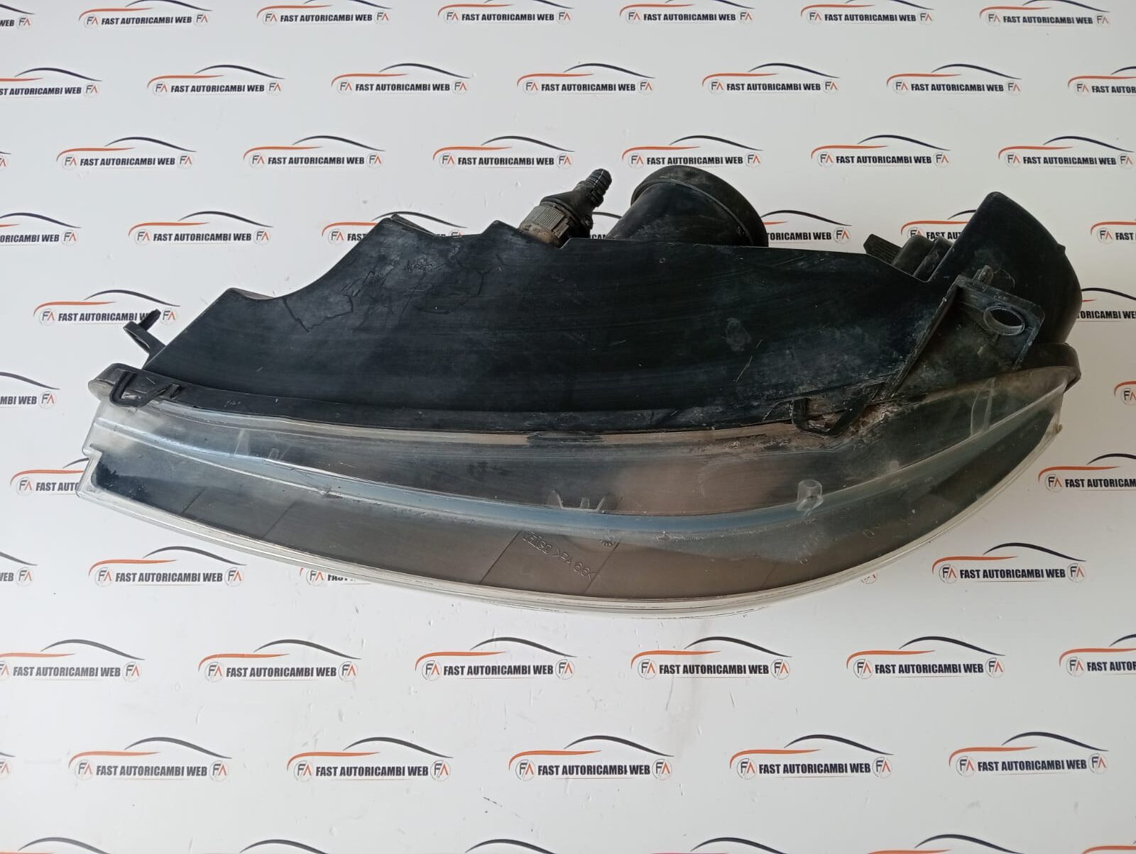 Fanale anteriore sinistro Fiat Punto 188 89101030 3 WhatsApp Image 2025-09-05 at 14.22.16