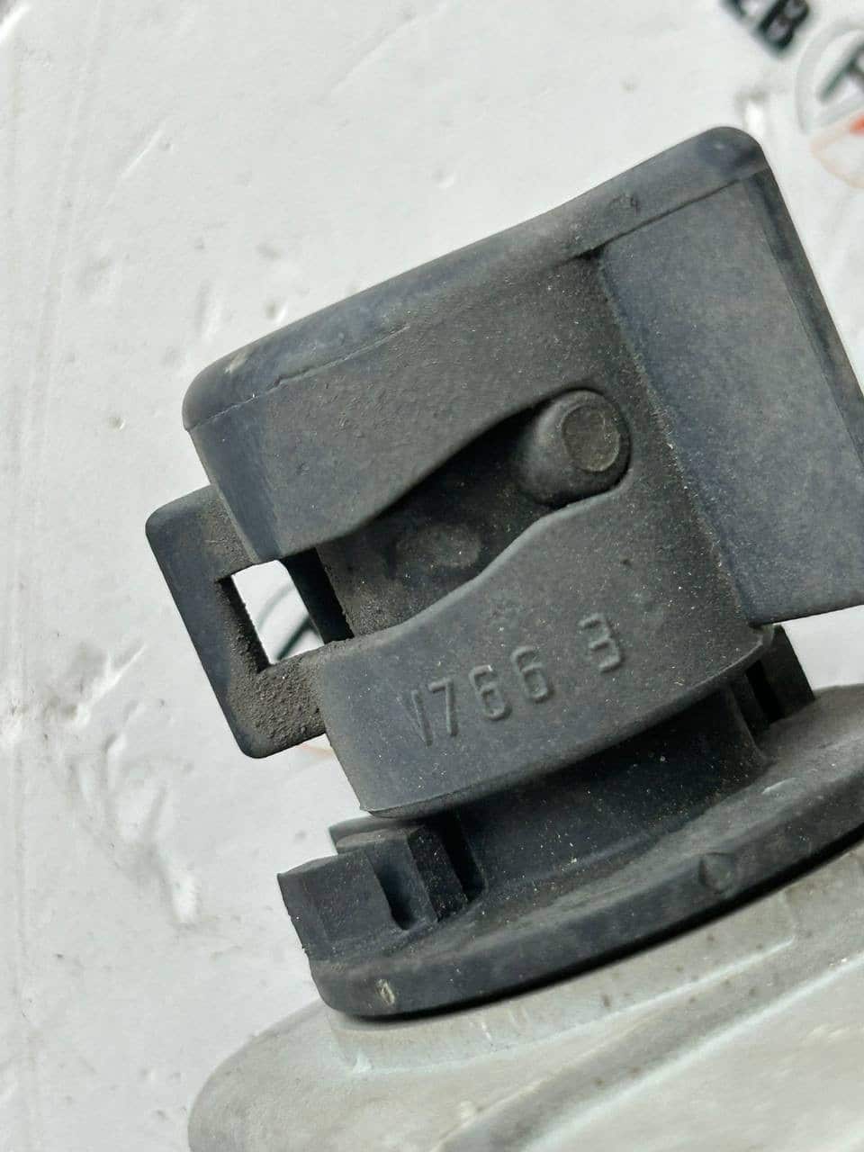 Faro anteriore destro Fiat Punto (176) 1993-99 46402649 5 IMG_8240