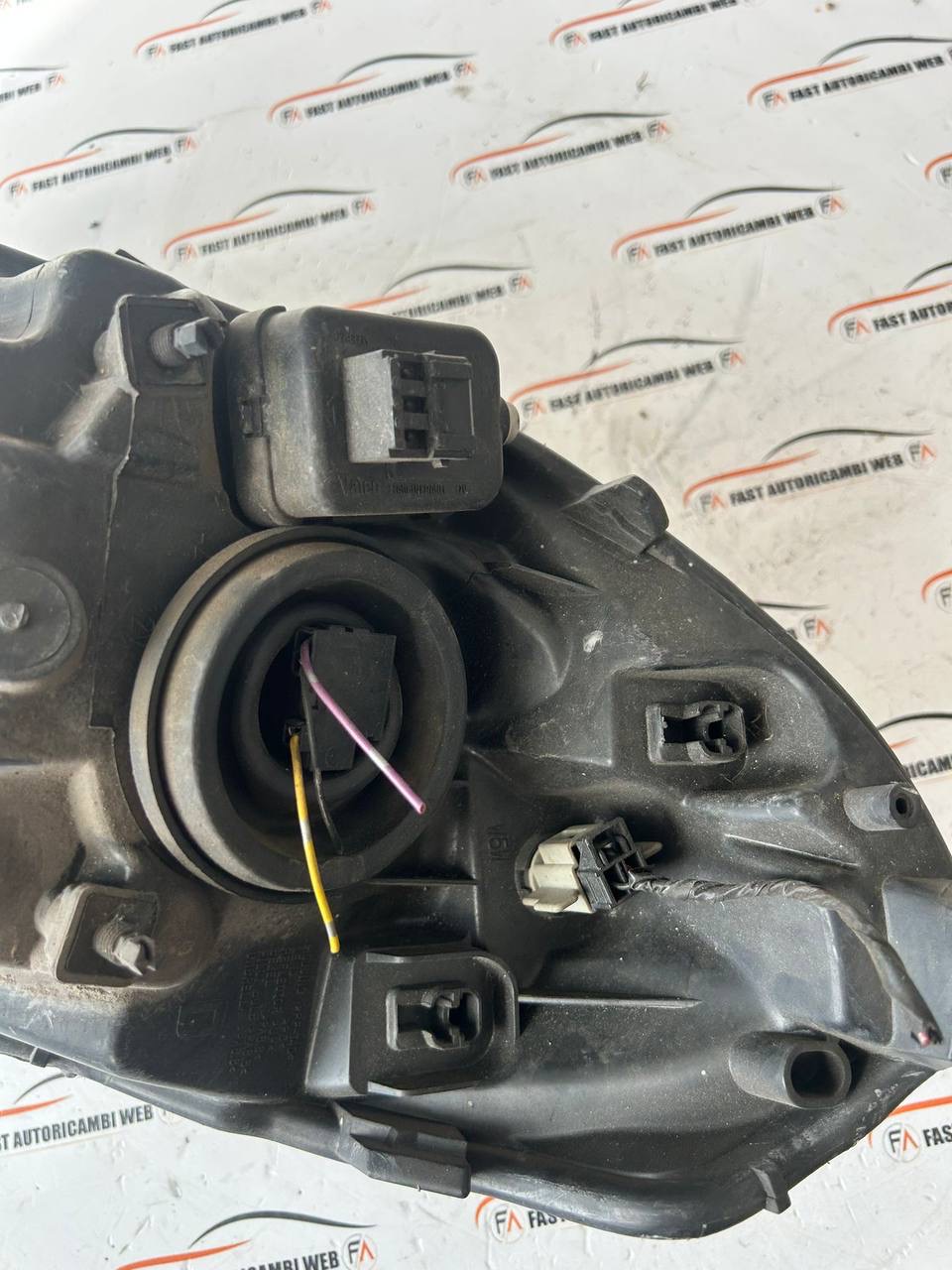 Faro anteriore destro Nissan Micra K12 2003-10 89074321 5 IMG_8299