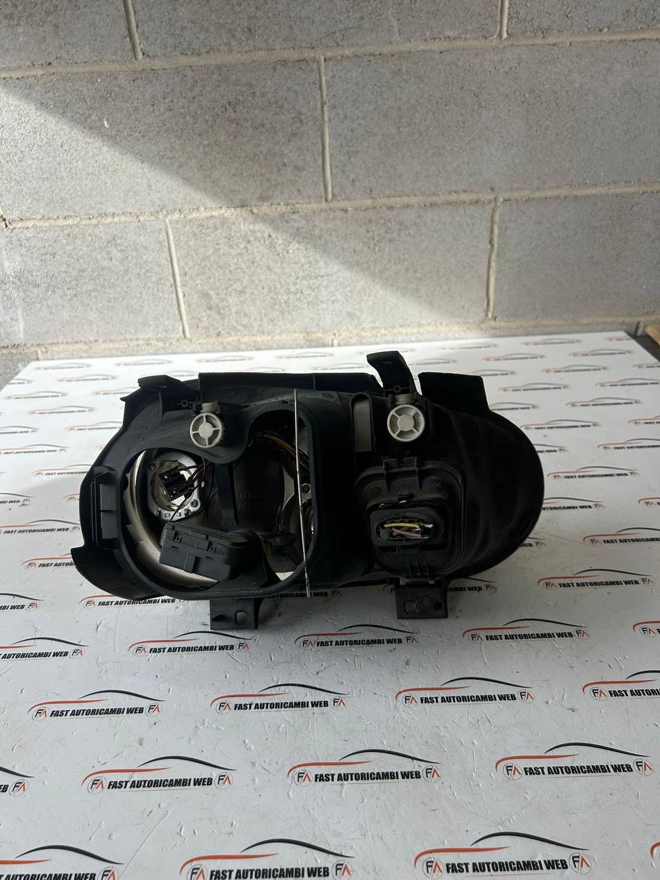 Faro anteriore sinistro Volkswagen Golf IV 1J/1J1 1997-2004 67742010 8 IMG_8311