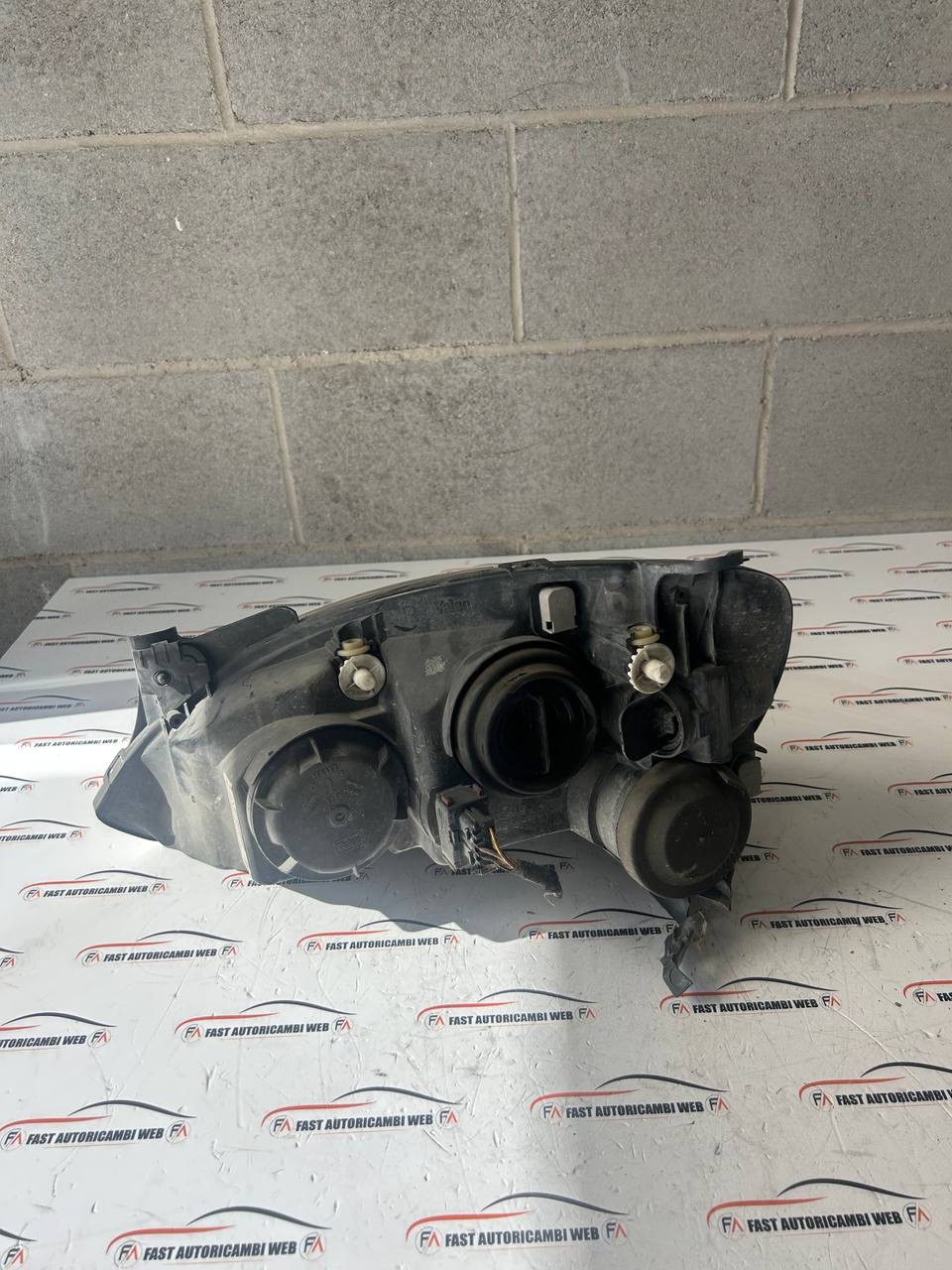 Faro anteriore destro Opel Corsa C (2000-2006) 09114330 5 IMG_8421