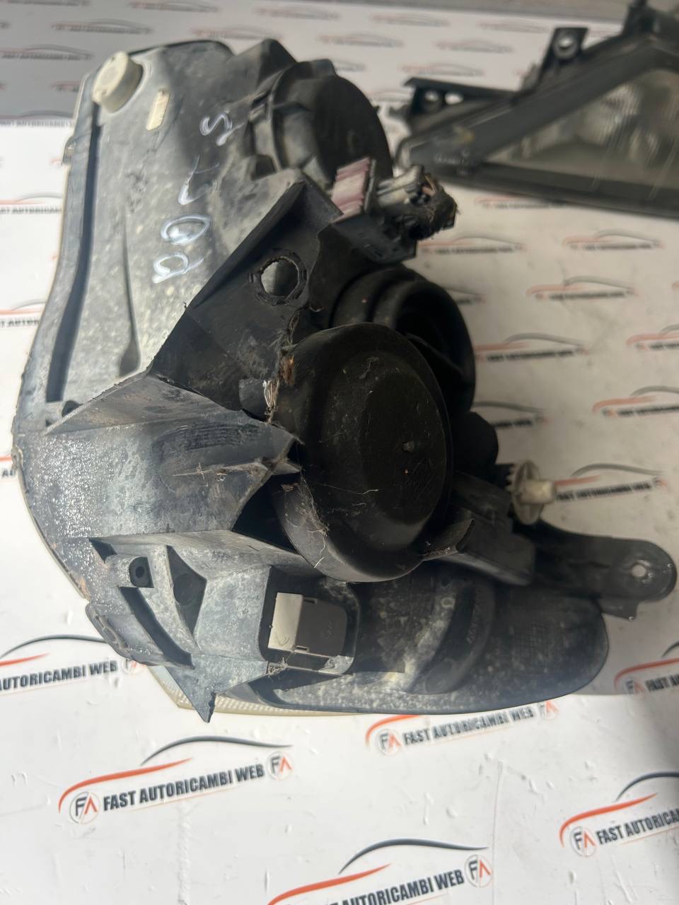 Faro anteriore destro Opel Corsa C (2000-2006) 09114330 9 IMG_8425