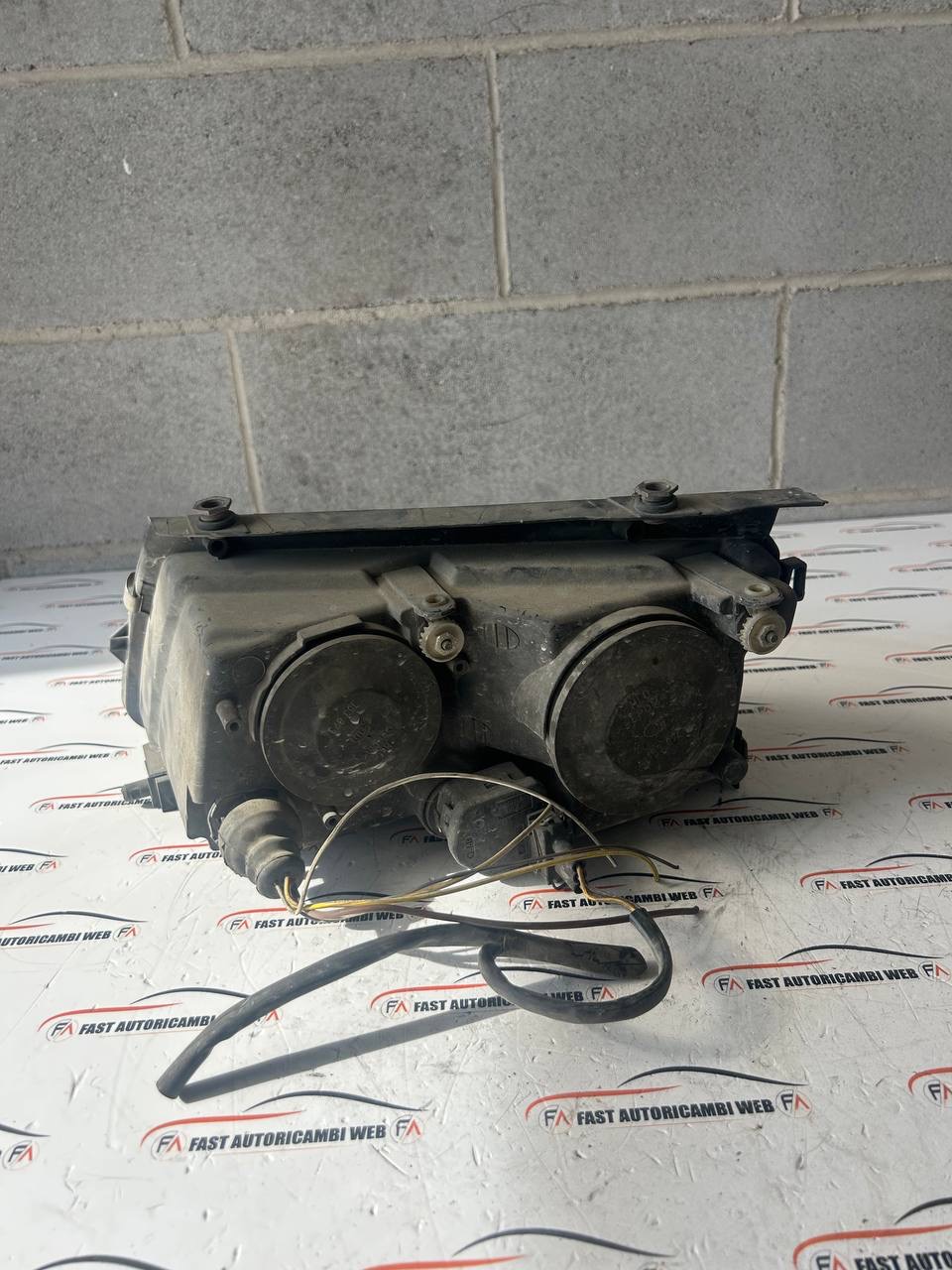 Faro anteriore destro Volkswagen Passat B5 (3B2/3B5) 1996-2000 14869200 2 IMG_8427