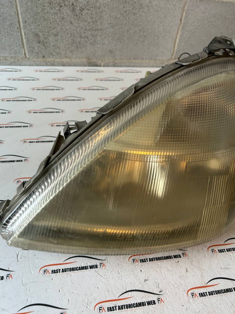 Faro anteriore sinistro Mercedes Classe A W168 (1997-04) A1688200961 2 IMG_8533