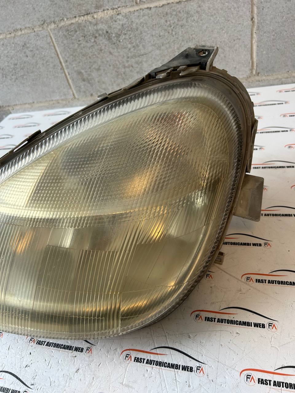 Faro anteriore sinistro Mercedes Classe A W168 (1997-04) A1688200961 3 IMG_8534