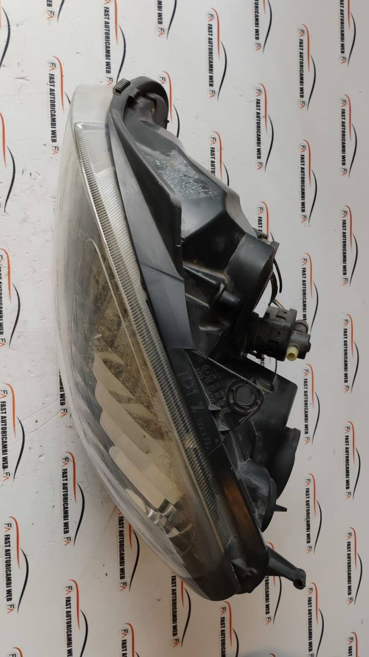 Faro anteriore sinistro Renault Clio II (1998-2005) 15601700 6 IMG_8616