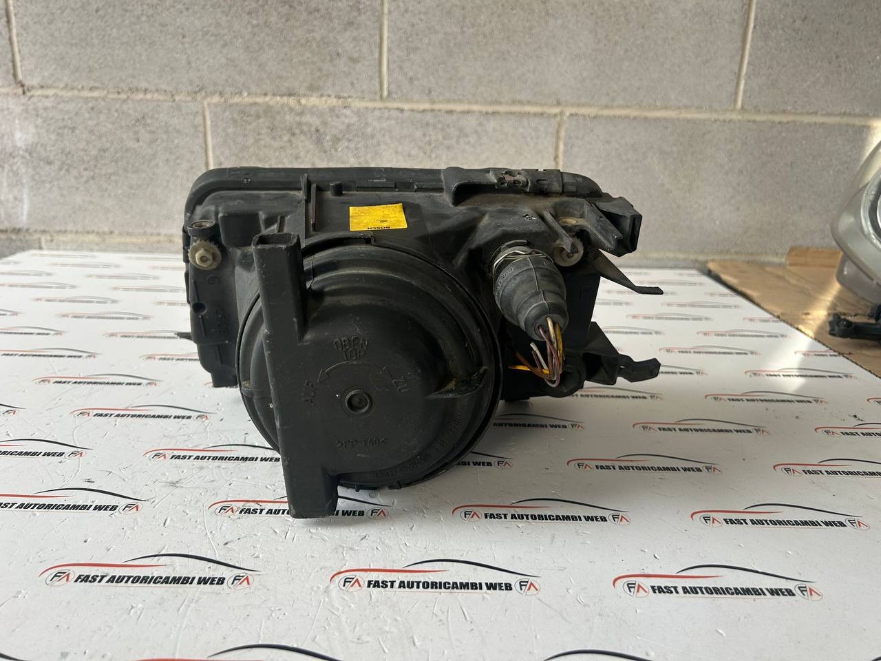 Faro anteriore destro Audi 80/90 S2 (B4) 1991-95 1305235187 3 IMG_8813