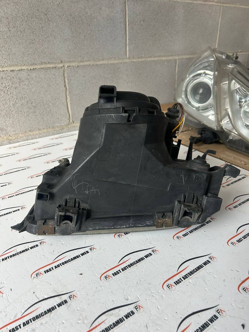 Faro anteriore destro Audi 80/90 S2 (B4) 1991-95 1305235187 9 IMG_8819