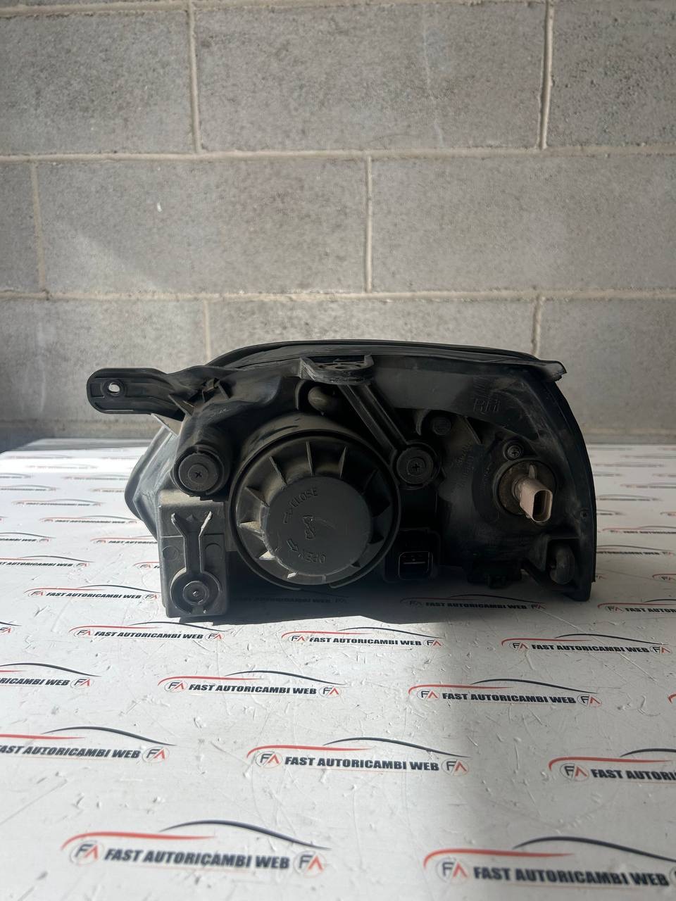Faro anteriore destro Kia Rio (2003-05) 92102FD021 3 IMG_8833