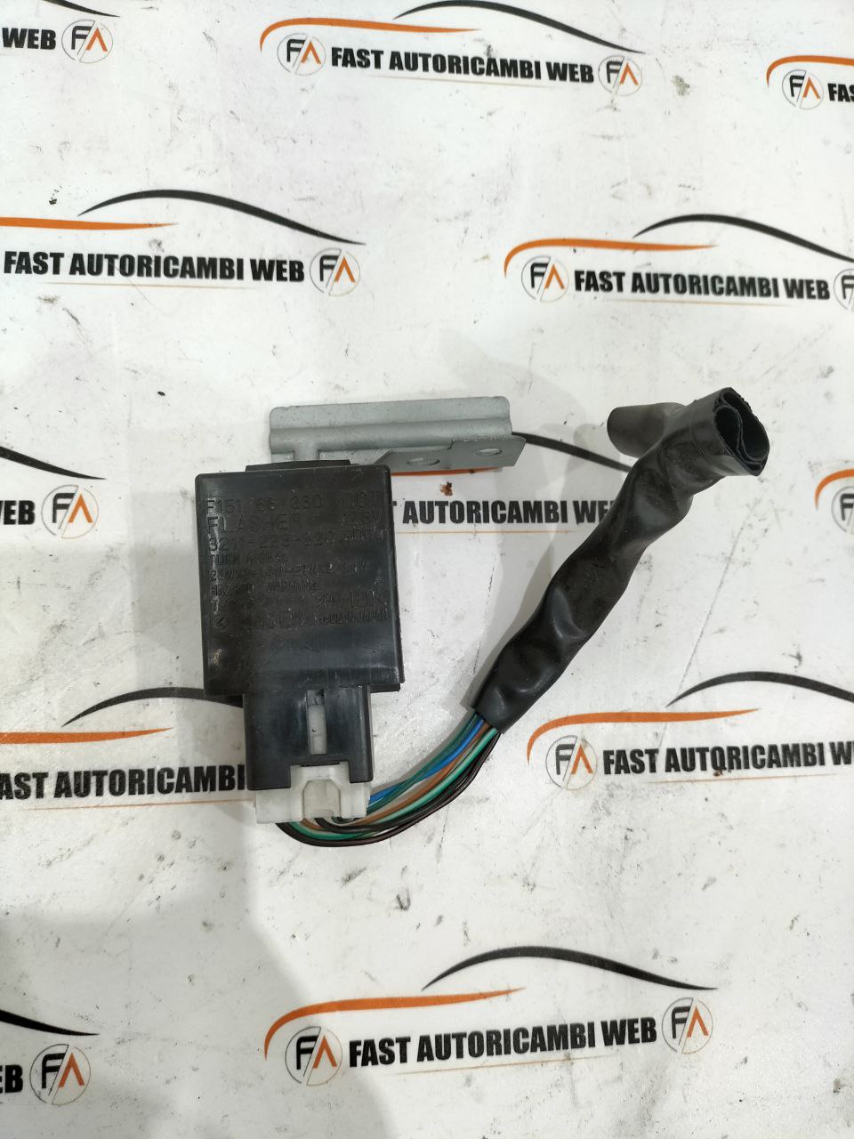 Relè unità lampeggiante Mazda MX5 3° serie 3211-229-320 1 photo_1_2025-10-21_16-57-34