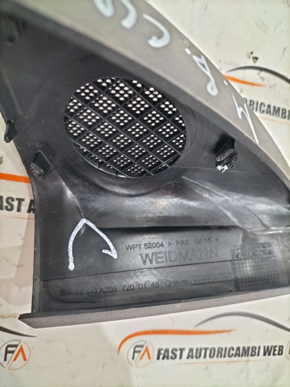 Cover interna specchietto retrovisore Mercedes classe C W205 A205720014 3 photo_4_2025-10-22_12-01-33