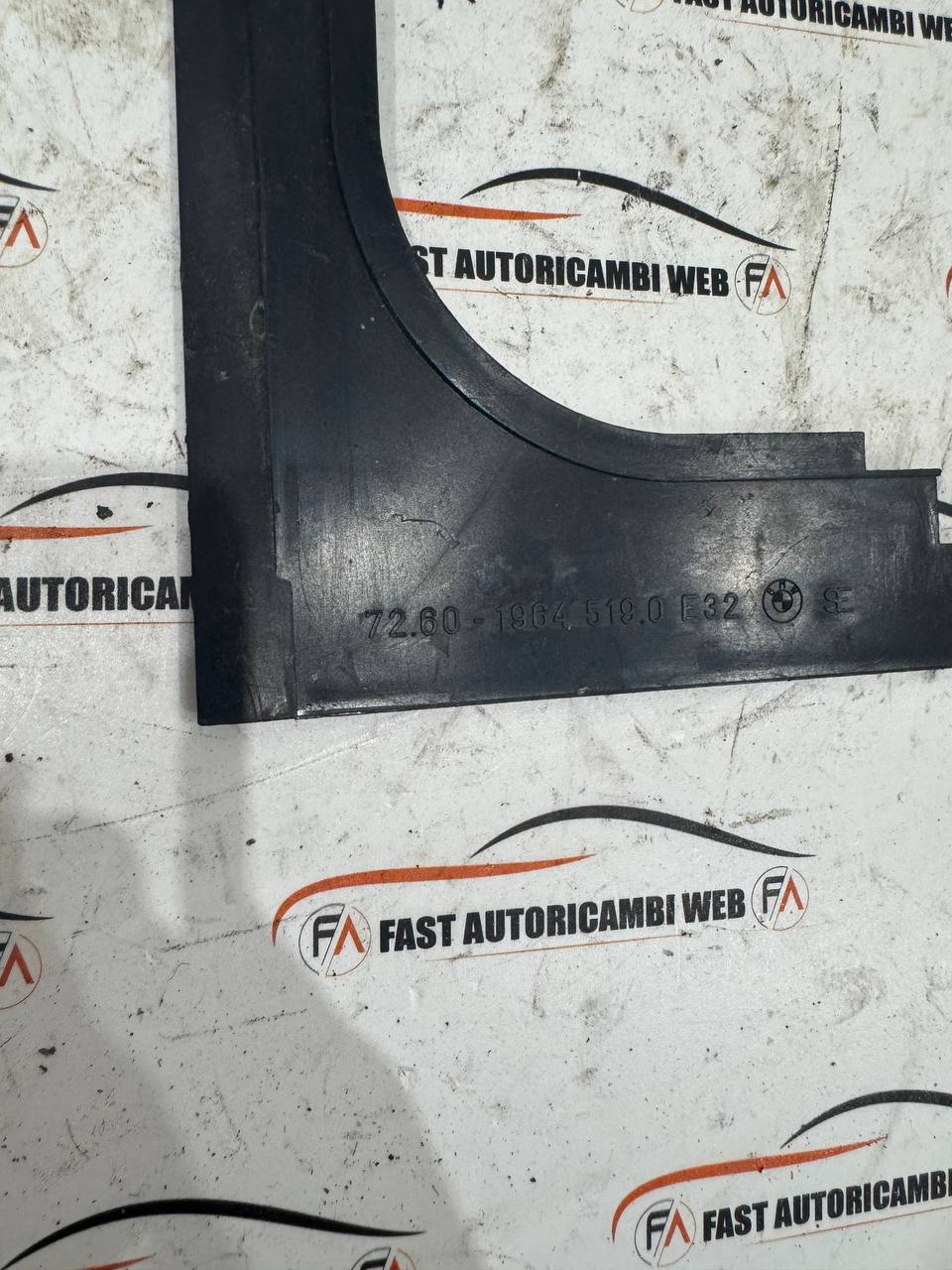 Rivestimento in plastica BMW serie 7 E32 3 photo_2025-11-16_10-47-14