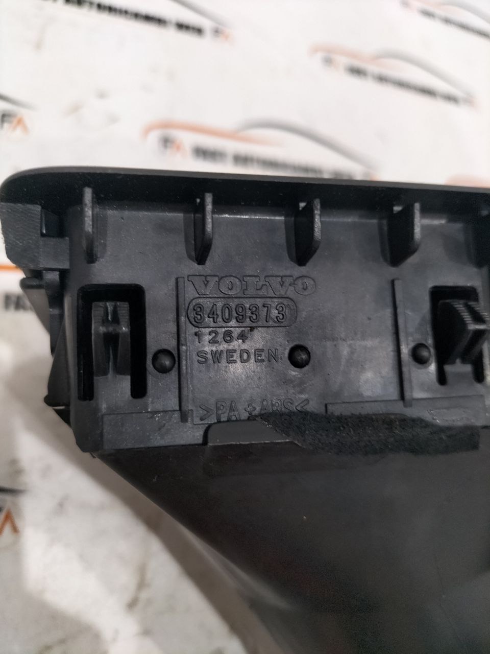 Bocchetta aria cruscotto sinistra Volvo XC 70 3409373 3 5881980625982524496