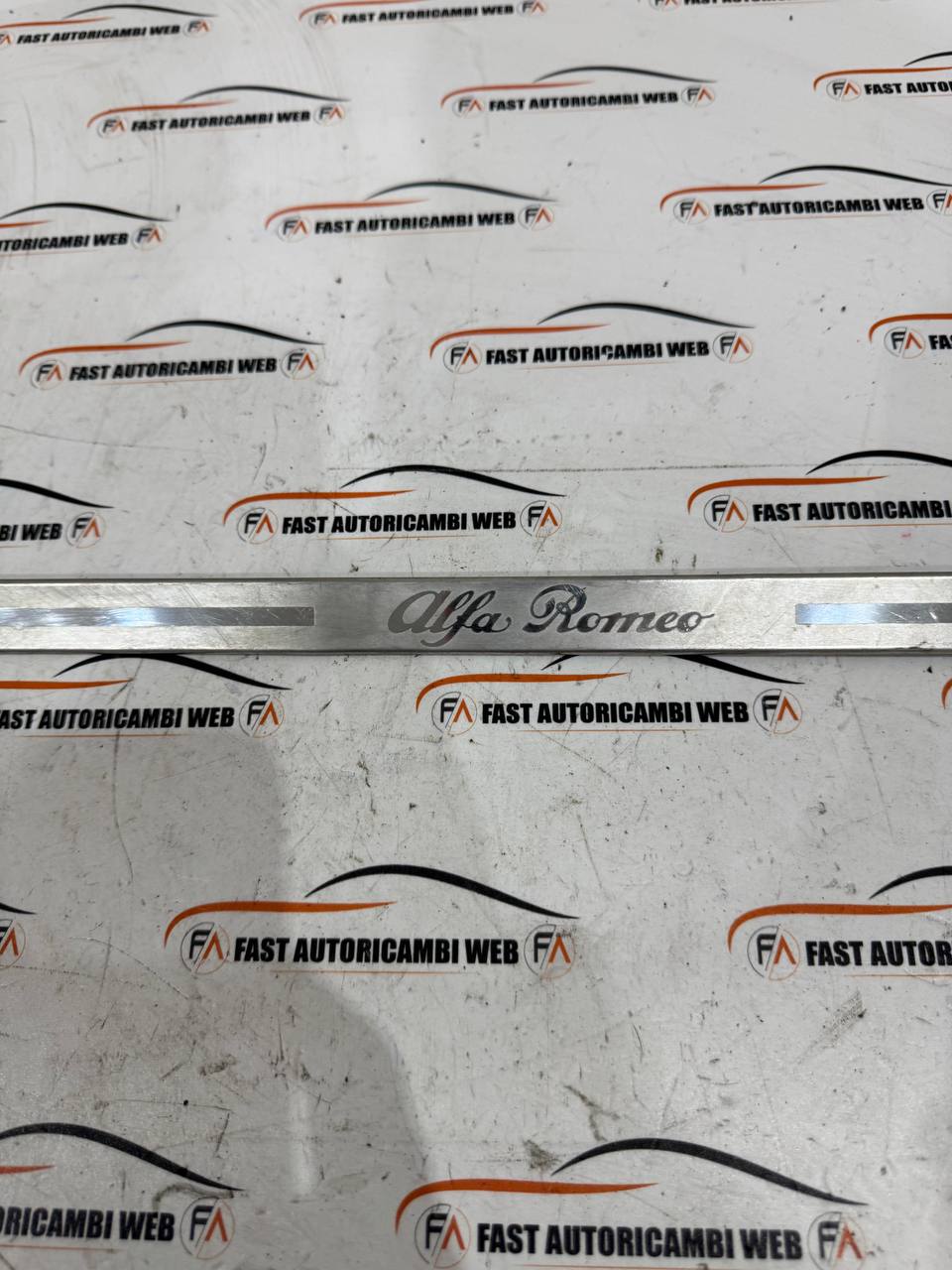 Modanatura battitacco cromata Alfa Romeo 4 5980932033917684721