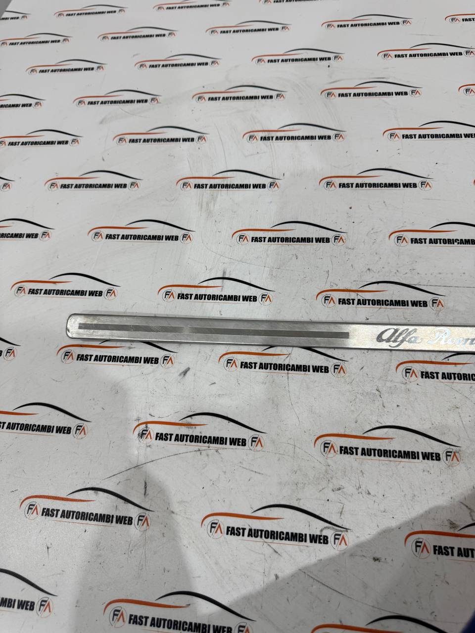 Modanatura battitacco cromata Alfa Romeo 5 5980932033917684723