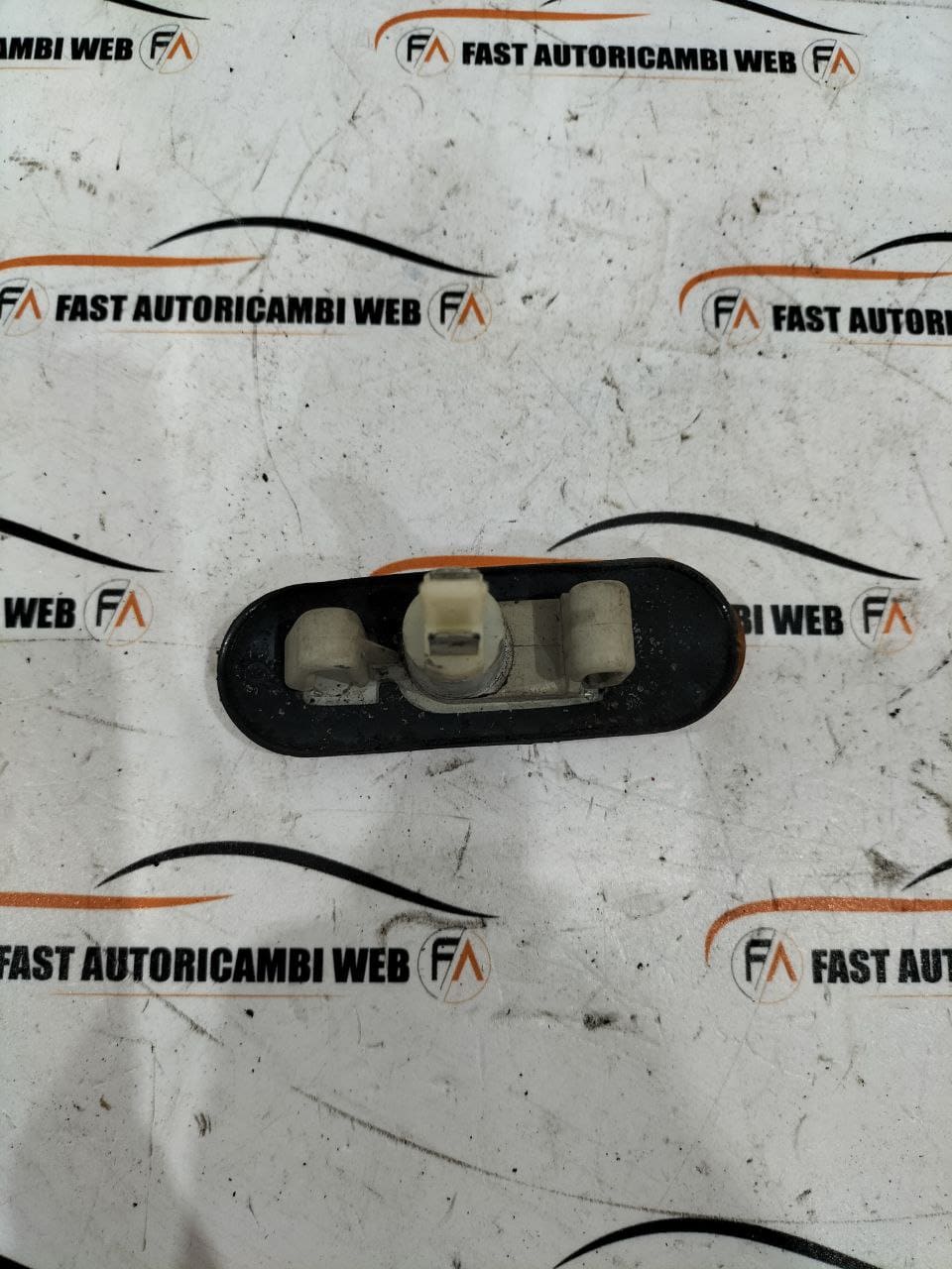 Freccia laterale parafango Alfa Romeo 33 0270503 2 5983431846617877503
