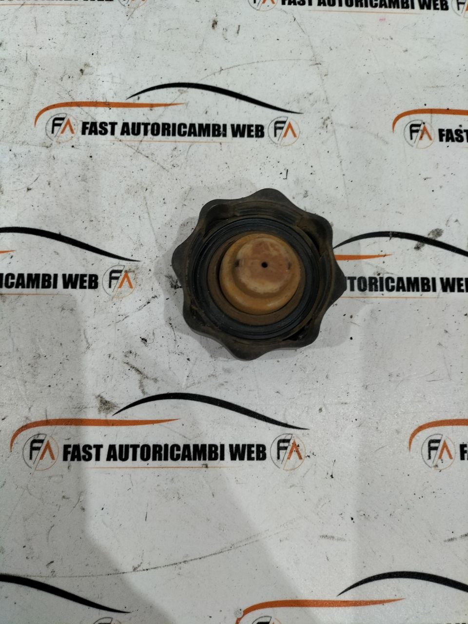 Tappo vaschetta radiatore Lancia Thema 82429515 3 5983431846617877531