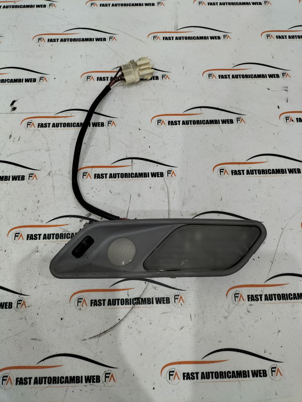Coppia di plafoniere luci interne BMW serie 7 E32 1374417 1374418 1 photo_1_2026-01-19_20-16-22