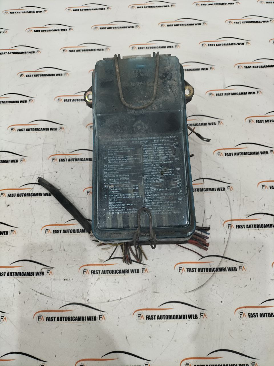 Scatola fusibili e relè Mercedes 190 W201 2015400382 1 photo_1_2026-01-20_09-56-52
