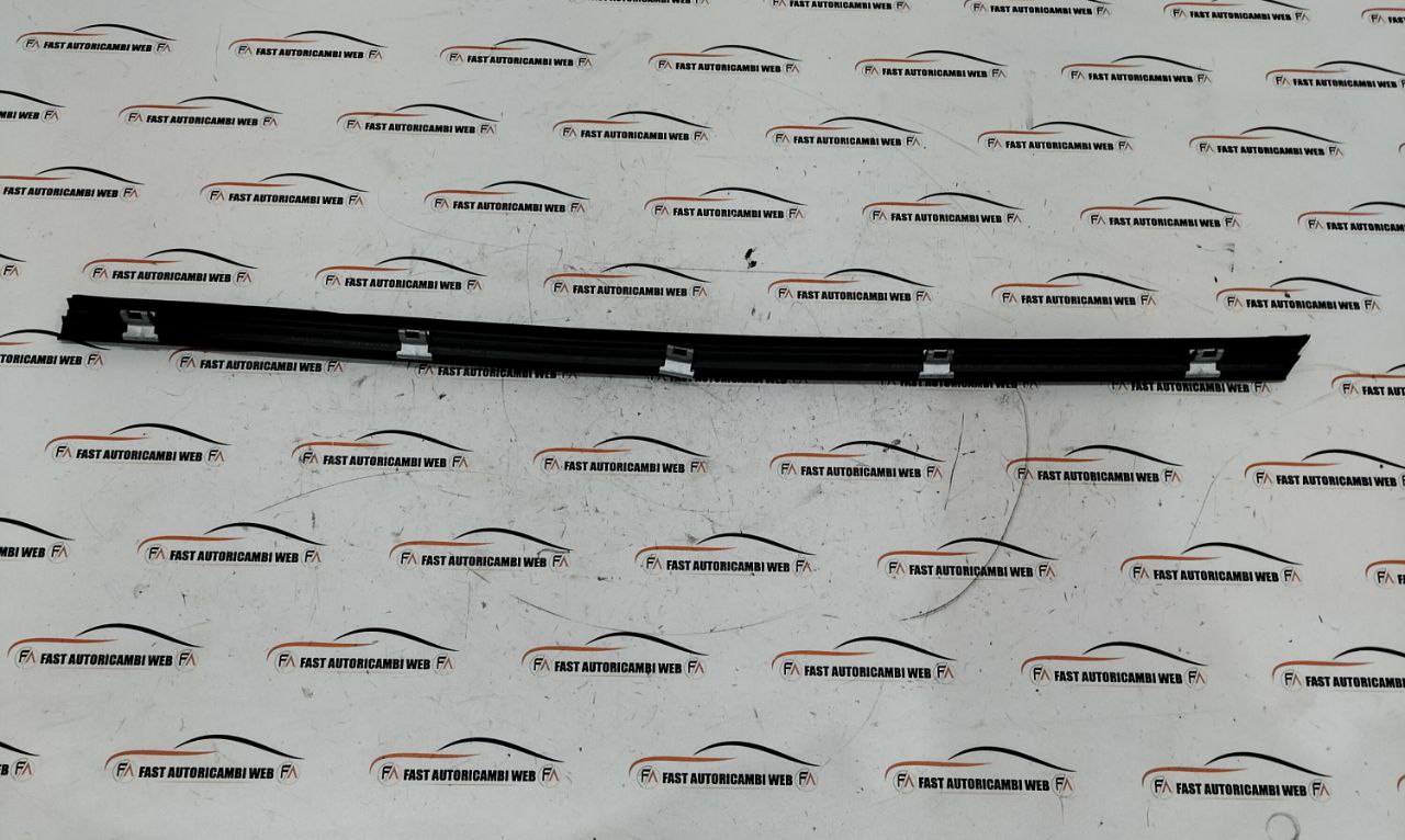 Modanatura finestrino anteriore dx Jaguar F-Pace X761 HK83-21434-AA 2 photo_2_2026-01-19_16-14-24