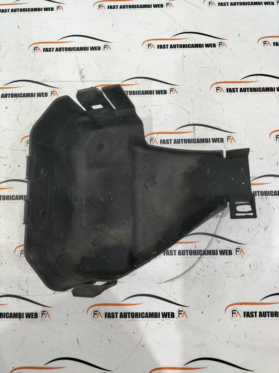 Cover scatola fusibili BMW serie 7 E32 1720217.0 2 photo_2_2026-01-20_09-13-05
