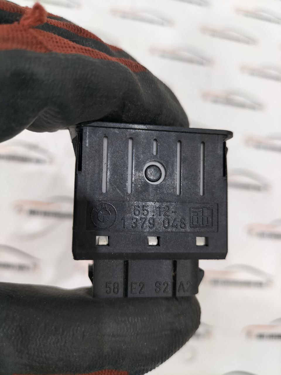 Pulsante regolazione volume BMW serie 7 E32 1379048 3 photo_3_2026-01-20_09-02-20