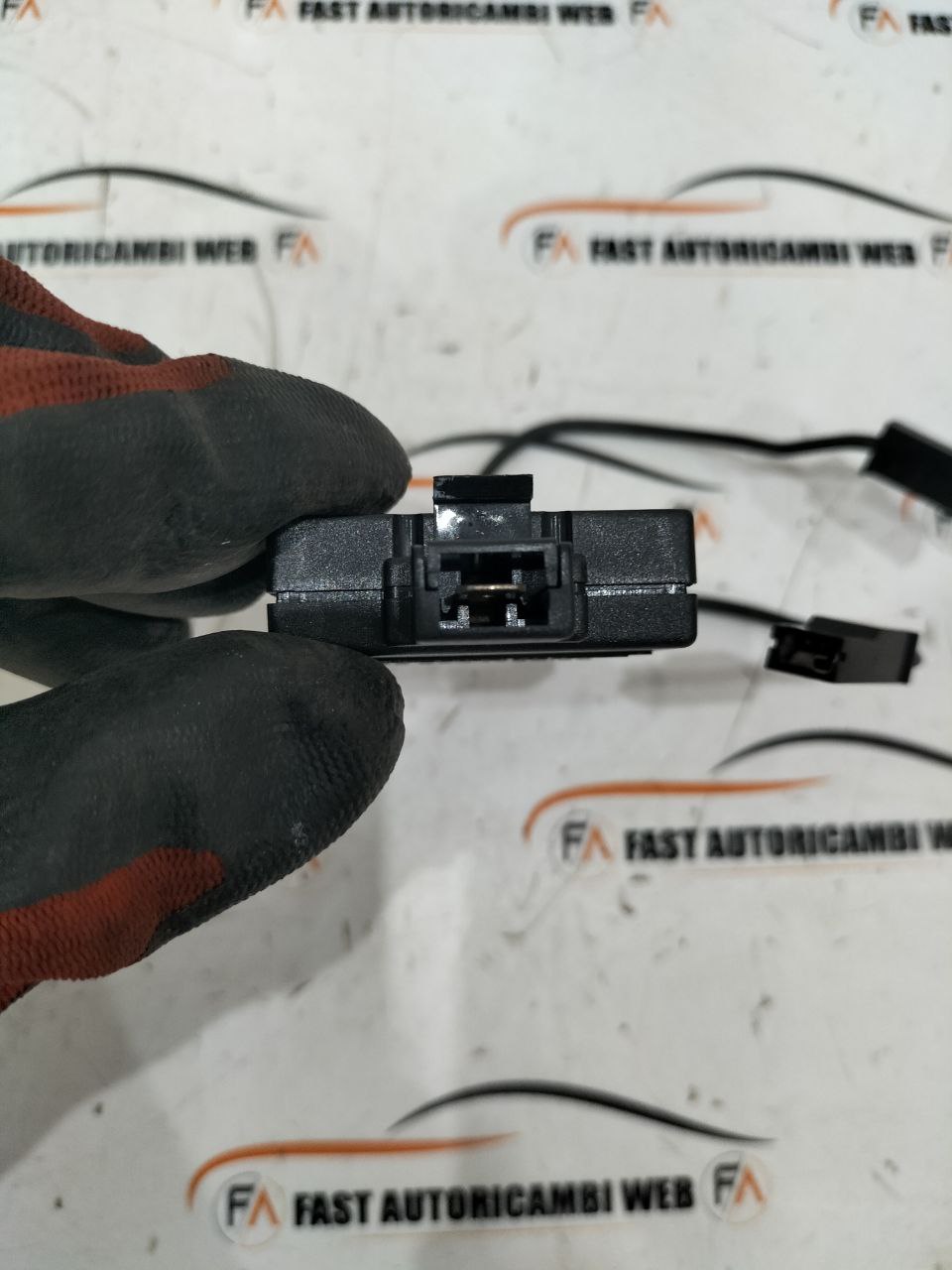 Centralina amplificatore antenna BMW serie 7 E32 1389533 3 photo_4_2026-01-20_09-04-06