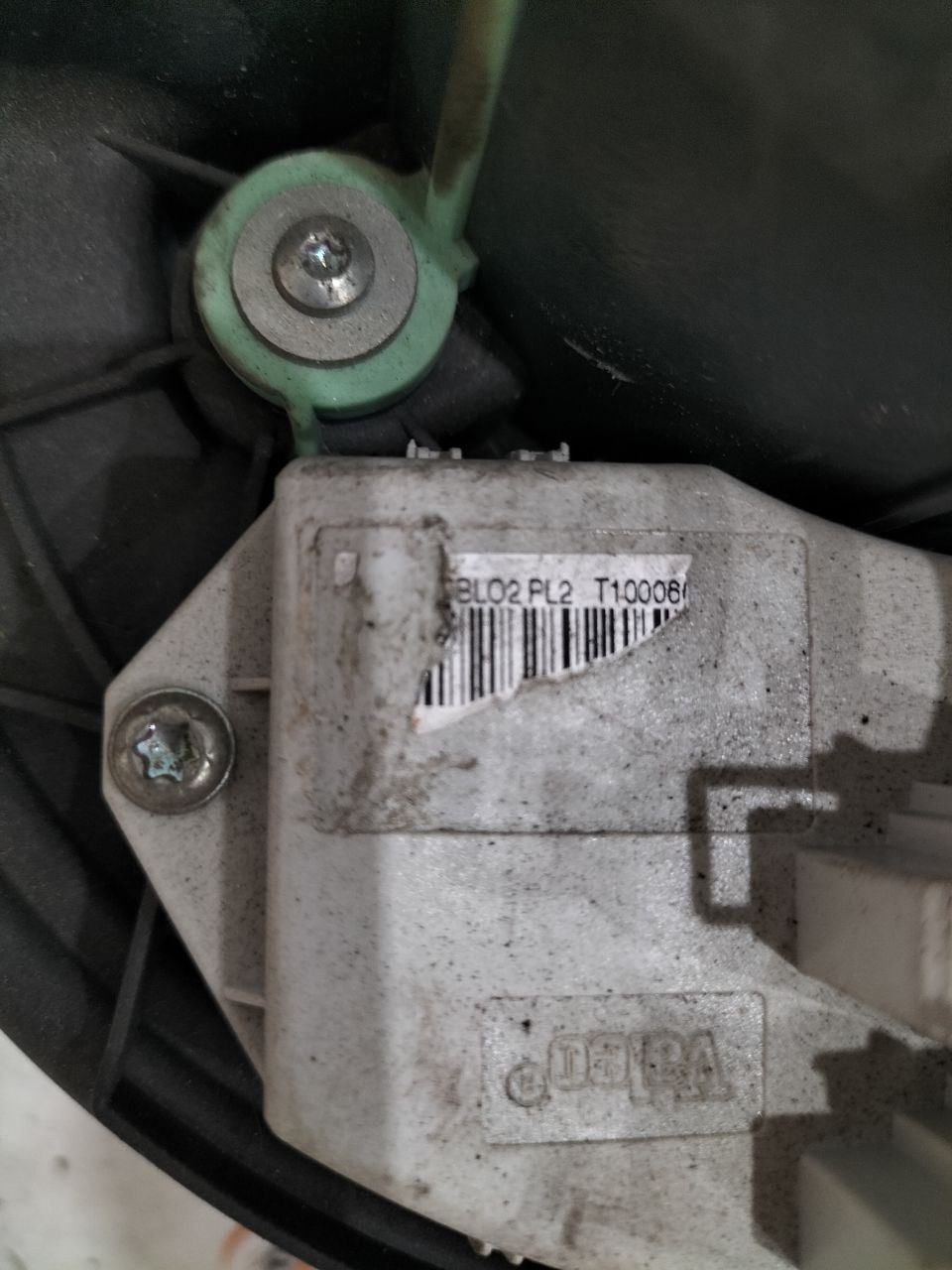 Ventola abitacolo BMW serie 3 E90/E91 982428F LL 3 photo_2026-02-25_18-53-14