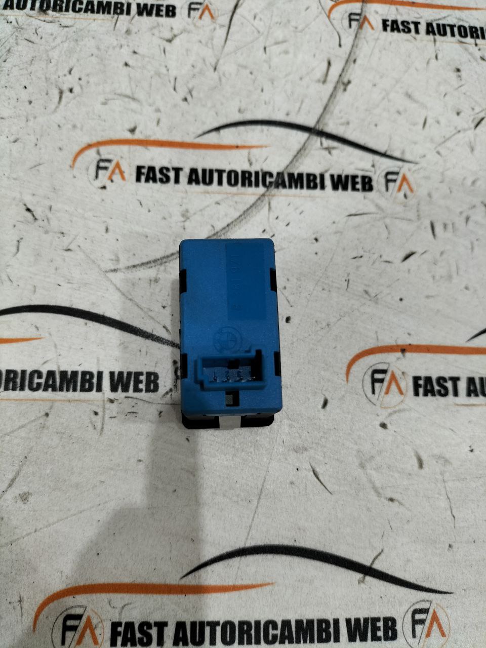 Pulsante interruttore ASC BMW Z3 8381971 2 photo_2_2026-02-17_18-59-14