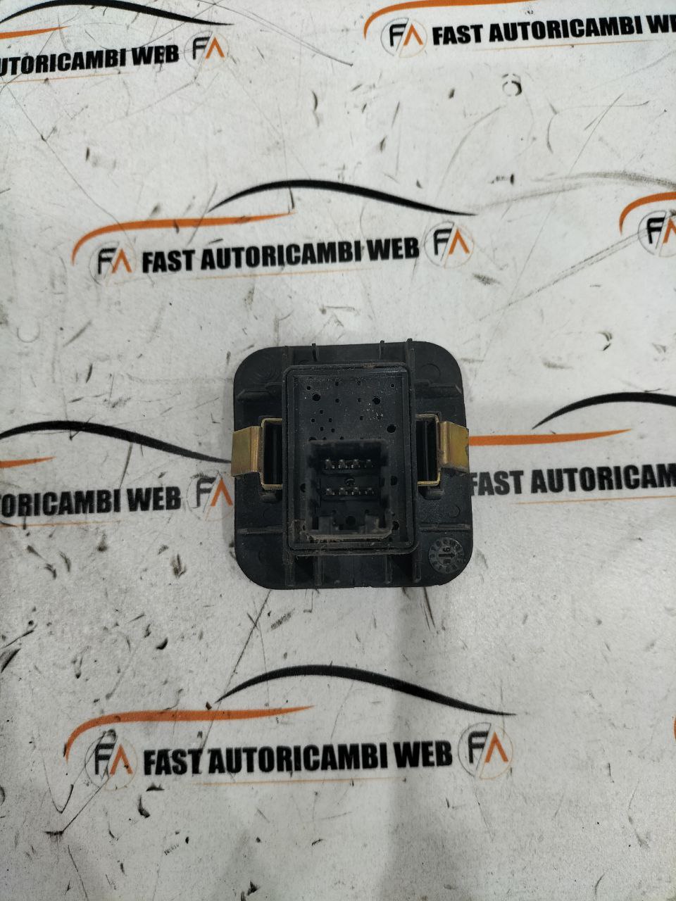Interruttore regolazione specchietti retrovisori Alfa Romeo GTV 916 150018000 2 photo_2_2026-02-23_10-28-58