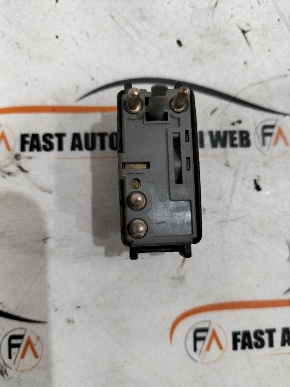 Pulsante interruttore alzacristalli / alzavetro Mercedes SL R129 1298201310 3 photo_3_2026-02-23_09-11-30