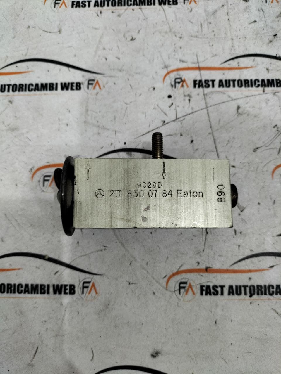 Valvola di espansione Mercedes SL R129 2018300784 1 photo_1_2026-03-02_13-09-34