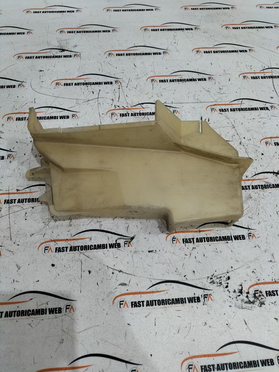 Cover serratura porta anteriore Mercedes classe E W124 1247231908 1 photo_1_2026-03-23_17-13-57
