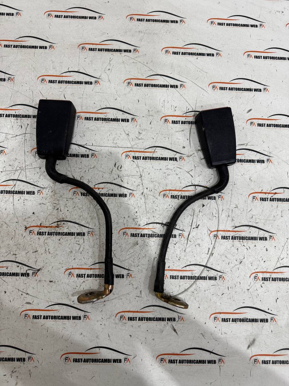 Coppia attacchi cinture sicurezza Mercedes Classe E W124 1248602669 1 photo_1_2026-03-24_15-47-02