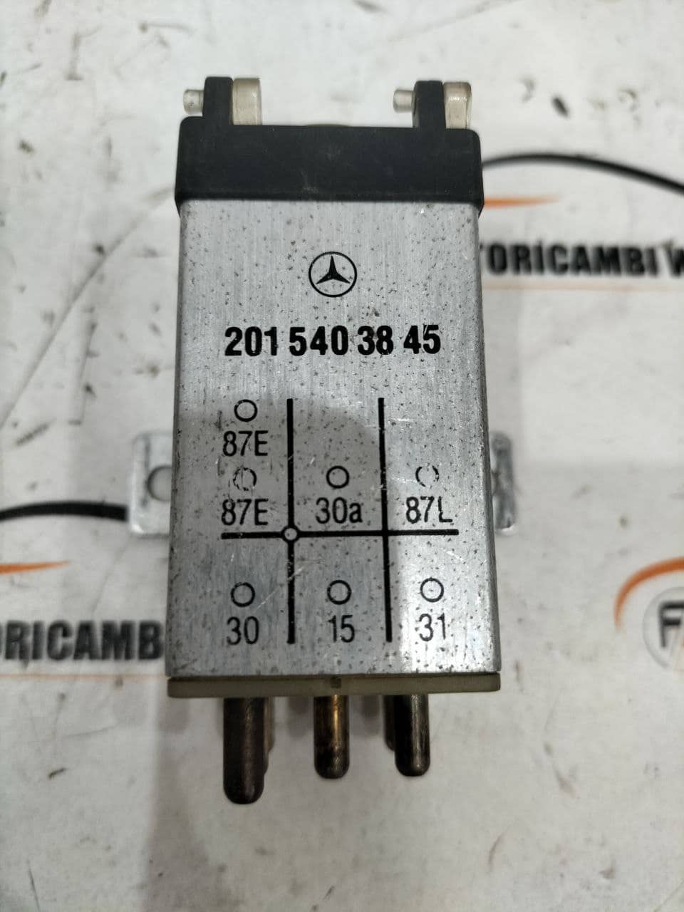 Relè protezione sovraccarico Mercedes SL R129 2015403845 2 photo_2_2026-03-02_13-05-14
