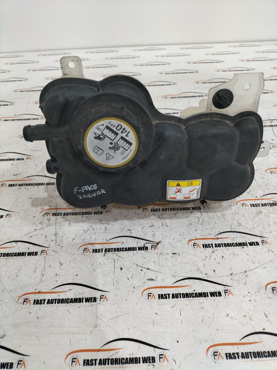 Vaschetta liquido refrigerante Jaguar F-Pace X760 8A080AC 3 photo_2_2026-03-25_22-44-56