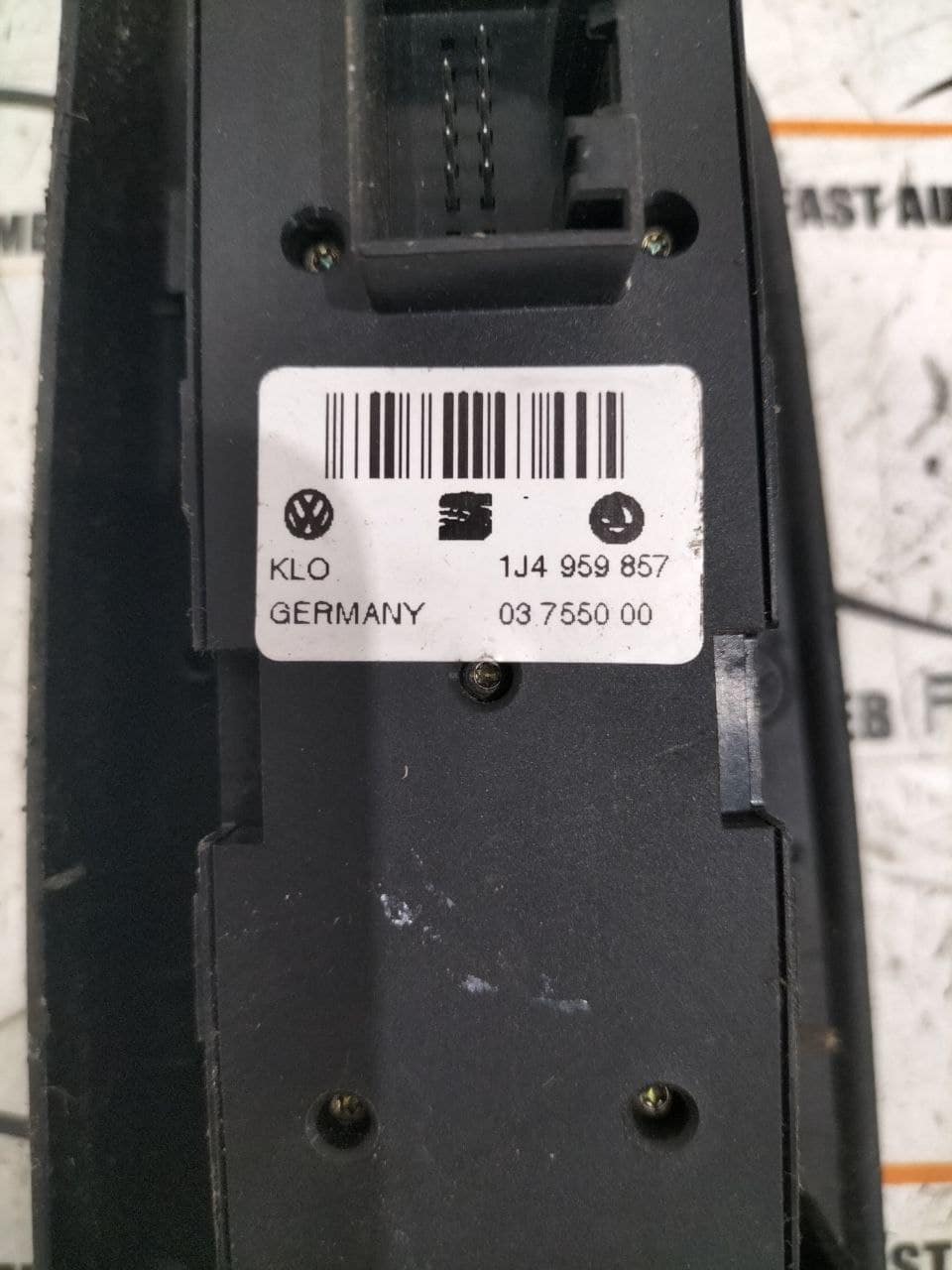 Pulsantiera alzavetri anteriore sx Volkswagen Golf 4 1J4959857 3 photo_3_2026-03-02_11-57-35