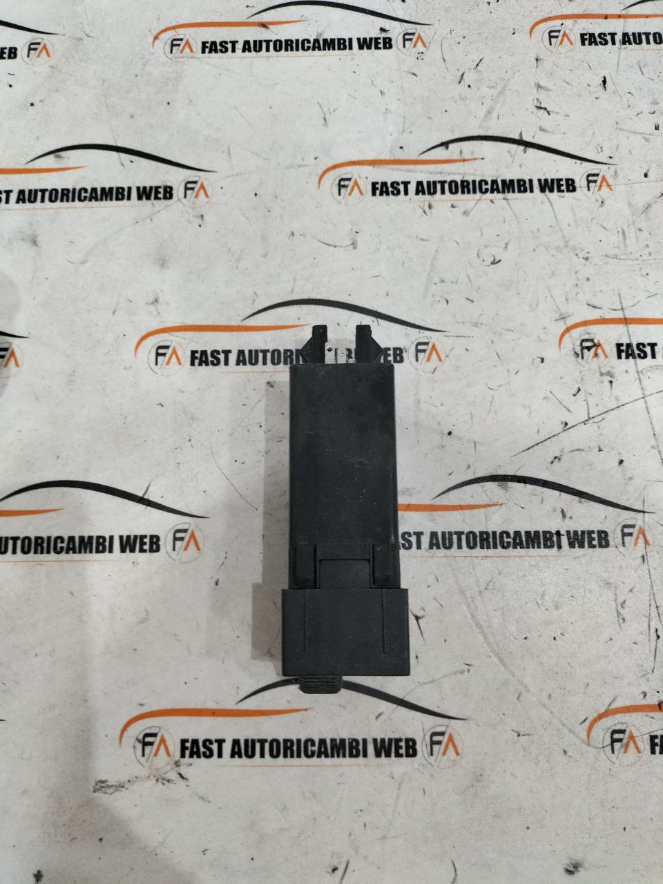 Interruttore regolazione riscaldamento sedile Saab 9000 4439014 3 photo_3_2026-03-02_13-15-30