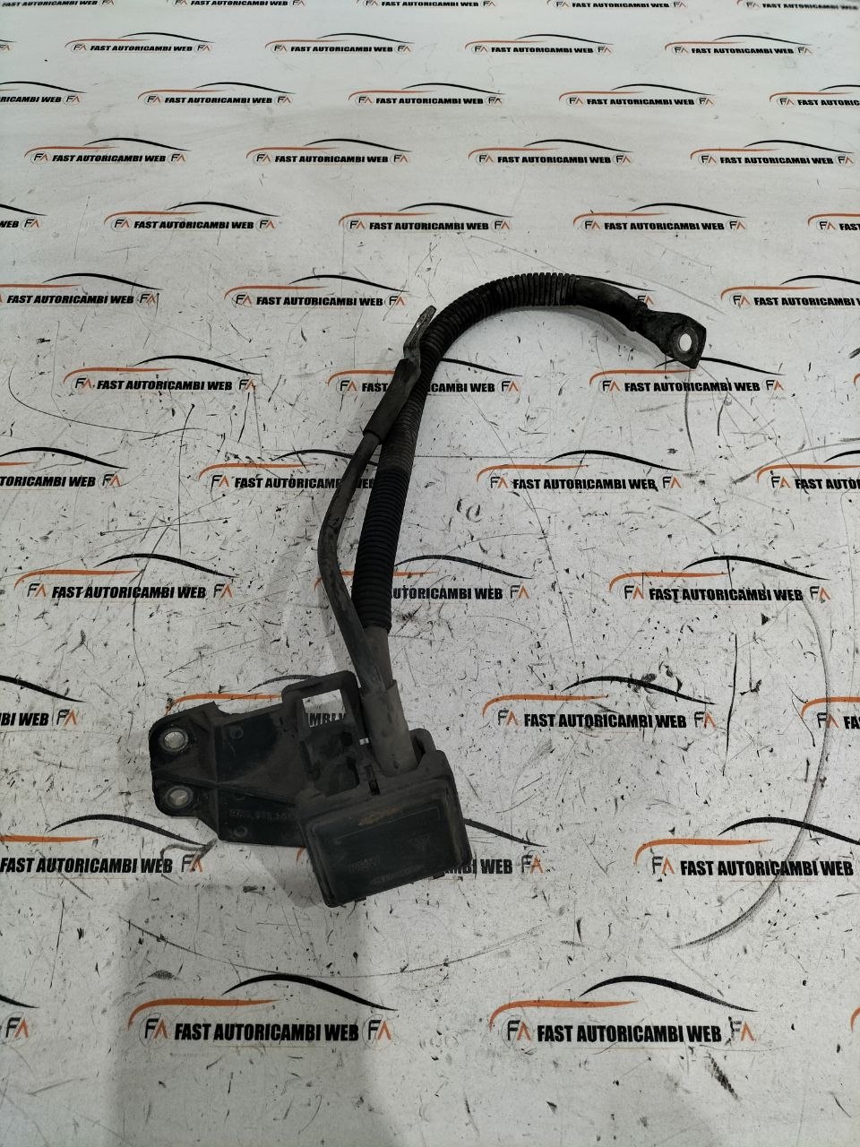 Fusibile connettore Porsche Boxster 986 98661130100 1 photo_1_2026-04-07_17-46-51