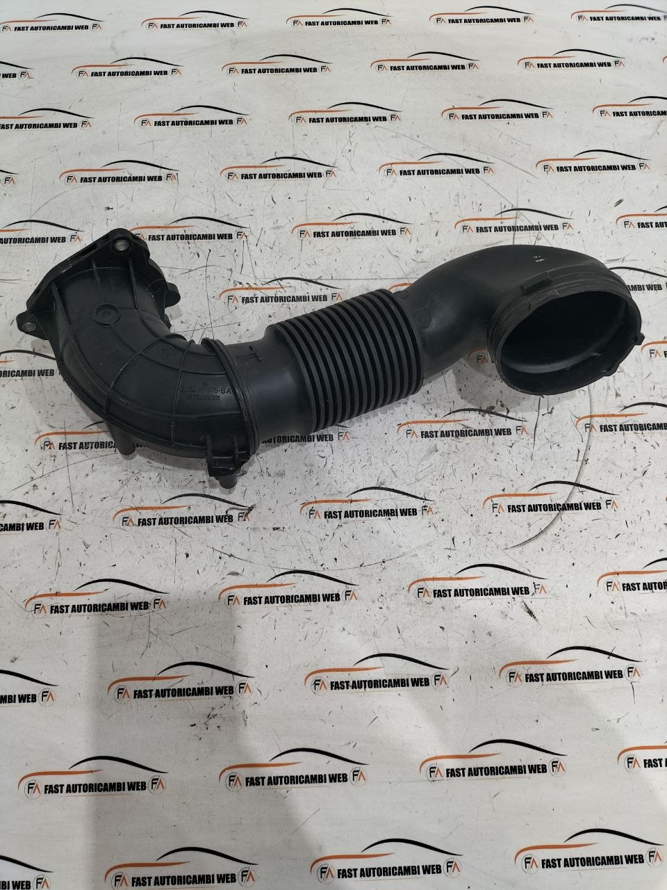 Tubo condotto aspirazione aria Range Rover Discovery Sport L550 GJ329F876BA 2 photo_2_2026-04-07_18-09-58