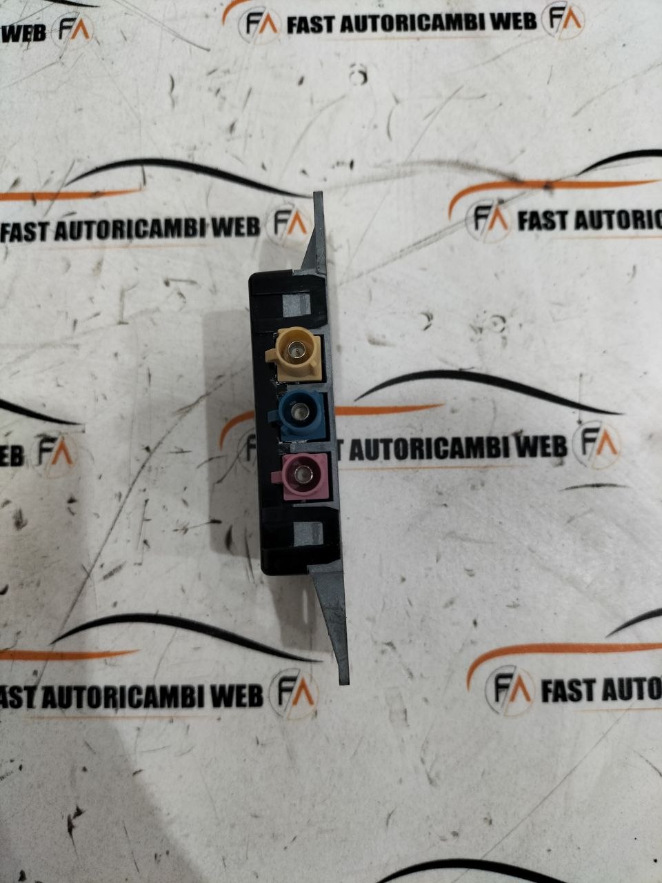 Centralina antenna Range Rover Discovery Sport L550 DPLA19C097BA 3 photo_2_2026-04-07_18-26-55