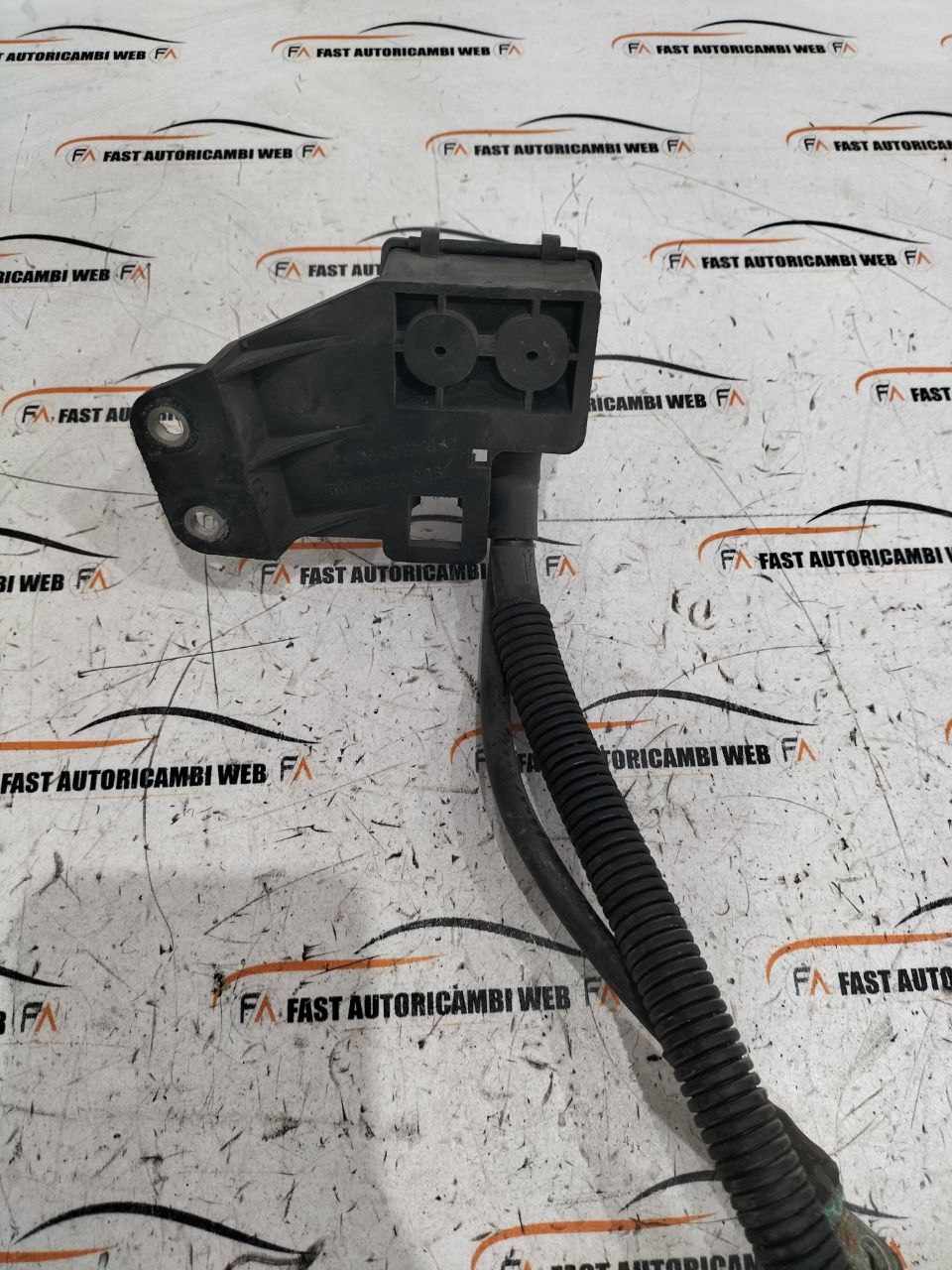 Fusibile connettore Porsche Boxster 986 98661130100 3 photo_3_2026-04-07_17-46-51